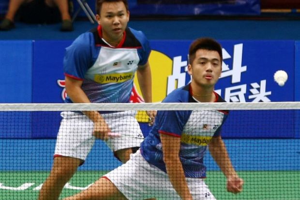 Hoon Thien How (left) and Tan Wee Kiong are pipped to a Super Series Finals berth at the Cheras Badminton Stadium (KLBA) from Dec 11-15.