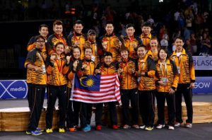Malaysia shuttlers with their gold medal, well done!