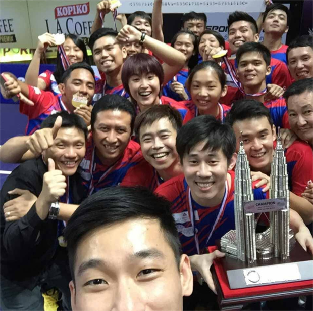 Congratulations to Muar City. Wait... Chan Peng Soon, when taking selfies next time, please make sure the camera captures your whole handsome face :-) (photo: Muar City)