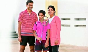 Gayatri with her parents, India coach P. Gopichand and former Indian national badminton champion Lakshmi.