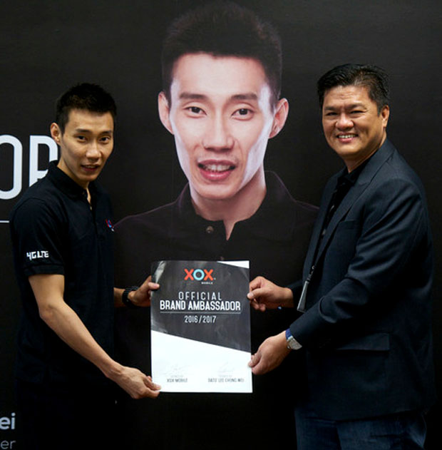 Lee Chong Wei is an official brand ambassador for XOX mobile. (photo: Bernama)