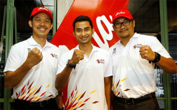 Rashid Sidek (left) and Rozman Razak, as well as Tommy Sugiarto (middle) are new additions to the AirAsia Badminton Academy. (photo: Muhd Asyraf Sawal)
