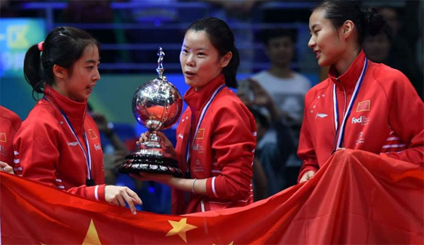 Wang Shixian, Li Xuerui, Wang Yihan (from left) are trying to squeeze into the 2 spots allocated for China in Olympics.