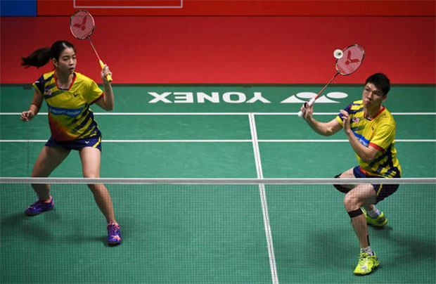 Goh Soon Huat/Shevon Jemie Lai cruise into the Singapore Open quarter-finals. (photo: AFP)
