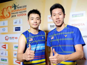 Thumbs up from Goh V Shem/Tan Wee Kiong after winning the Thailand Masters.
