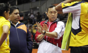 Good luck to Tan Kim Her (second from right) in his future endeavors. (photo: BAI)
