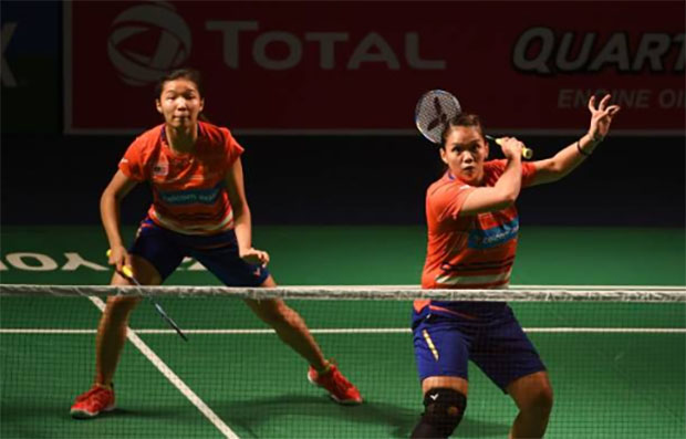 Chow Mei Kuan/Lee Meng Yean one win away from clinching the India Open. (photo: Money Sharma/Afp/Getty Images)