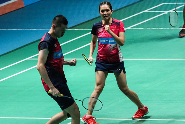 Tan Kian Meng/Lai Pei Jing celebrate their Malaysia Open quarter-final win against Tontowi Ahmad/Winny Oktavina Kandow. (photo: BAM)