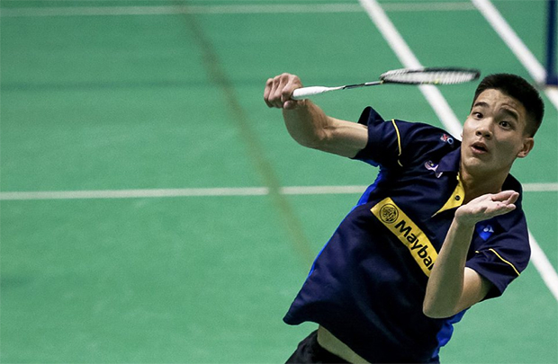 Soo Teck Zhi knocks out of Syed Modi quarters. (photo: AFP)
