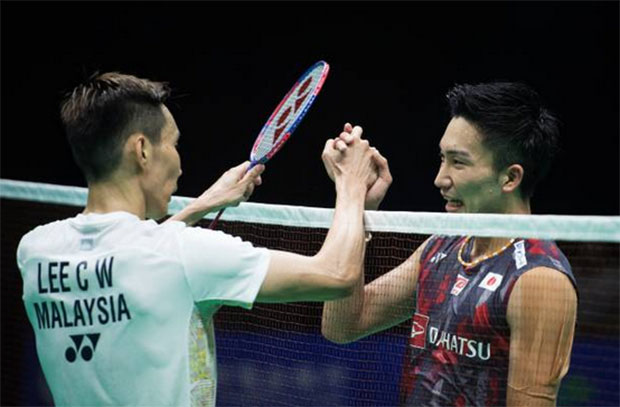 Lee Chong Wei wishes Kento Momota a speedy recovery. (photo: AFP)