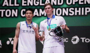 Viktor Axelsen gets a €250 Euro fine from BWF for breaking the BWR GCR Clothing Regulations. (photo: Xinhua)