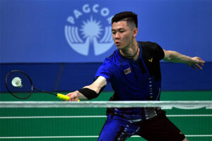 Lee Zii Jia takes Terminators over Dominators at the BAM Mixed Team Championships. (photo: Bernama)