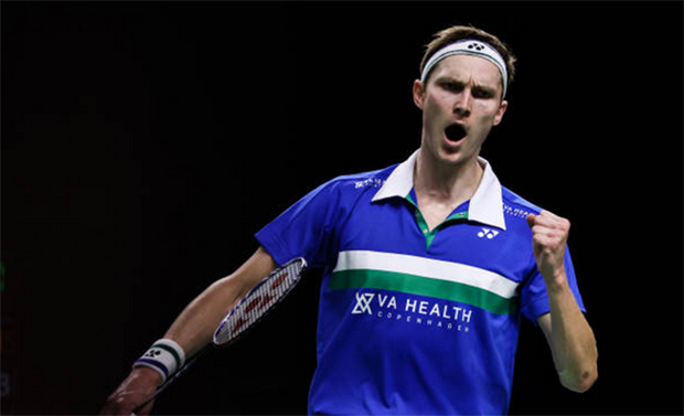Viktor Axelsen moves up BWF rankings. (photo: Shi Tang/Getty Images)
