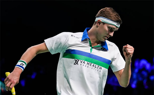 Viktor Axelsen beats Lee Zii Jia 21-19, 21-19 in the 2021 Denmark Open quarter-finals. (photo: Shi Tang/Getty Images)