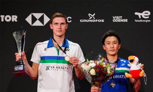 Viktor Axelsen overtakes Kento Momota to become the new world number one. (photo: Shi Tang/Getty Images)