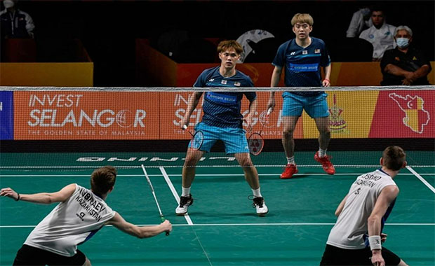 Man Wei Chong/Tee Kai Wun score the fourth point for Malaysia in the tie against Kazakhstan at the 2022 Badminton Asia Team Championships (BATC). (photo: Bernama)