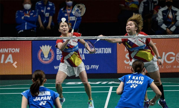 Valeree Siow/Pearly Tan are doing surprisingly well at the 2022 Badminton Asia Team Championships (BATC). (photo: Bernama)