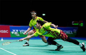 Goh Sze Fei/Nur Izzuddin make the 2022 Swiss Open final. (photo: Shi Tang/Getty Images)