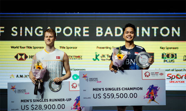 Anthony Sinisuka Ginting claims 2023 Singapore Open. (photo: Shi Tang/Getty Images)