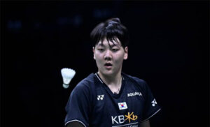Lee Yun Gyu emerged as the most unexpected badminton sensation during the 2022 Hangzhou Asian Games. (Photo: Shi Tang/Getty Images)