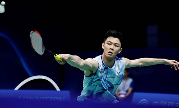 Lee Zii Jia receives a walkover from Viktor Axelsen in 2023 Denmark Open second round. (photo: AFP)