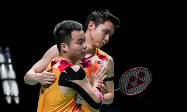 Aaron Chia/Soh Wooi Yik enter the 2023 Denmark Open final. (photo: AFP)