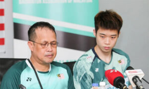Rexy Mainaky (left) reveals that BAM is seeking ranking protection for Ng Tze Yong. (Photo: NSTP)