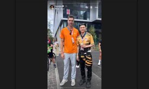 Lee Zii Jia takes a picture with Pau Gasol at Paris Olympic Village. (Photo: Lee Zii Jia's Instagram)