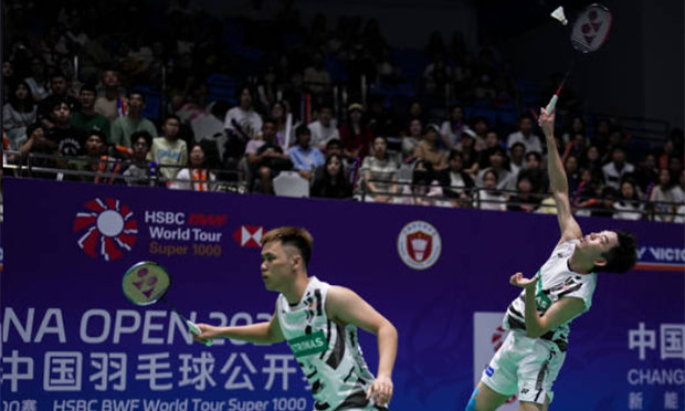 Man Wei Chong/Tee Kai Wun defeated Kang Min Hyuk and Seo Seung Jae in the second round of the 2024 China Open. (Photo: Shi Tang/Getty Images)