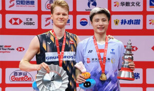 Despite a 2024 season that filled with highs and lows, Shi Yuqi caps off 2024 in style by clinching the prestigious BWF World Tour Finals title. (Photo: BWF)