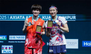 The 2025 Malaysia Open victory marks An Se-young’s (R) continued dominance in women’s singles and sets the stage for an exciting season ahead. (Photo: SOPA Images)