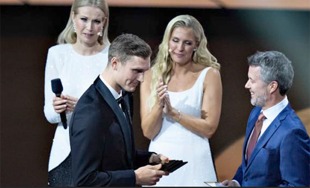 Congratulations to Viktor Axelsen for winning the 2024 Danish Sports Name of the Year award. (Photo: Dr.dk)