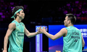 Best of luck to Aaron Chia (R) and Soh Wooi Yik in the 2025 BAC final. (Photo: AFP)