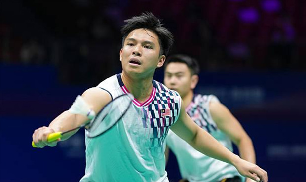Goh Sze Fei and Nur Izzuddin face teammates Man Wei Chong and Tee Kai Wun in the all-Malaysian quarter-final showdown at the 2025 Malaysia Masters. (Photo: AFP)
