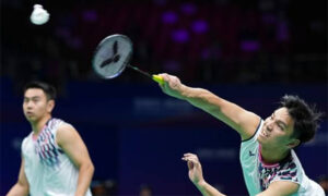 World No. 1 pair Goh Sze Fei–Nur Izzuddin advance to the 2025 Singapore Open quarterfinals to face India’s Satwiksairaj-Chirag. (Photo: AFP)