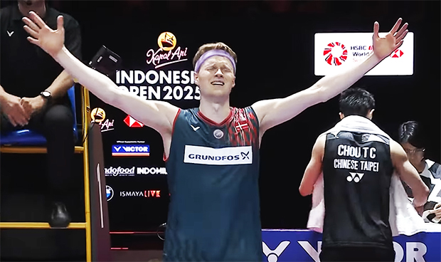 Anders Antonsen celebrates winning the 2025 Indonesia Open men’s singles title after defeating Chou Tien Chen. (Photo: BWF)