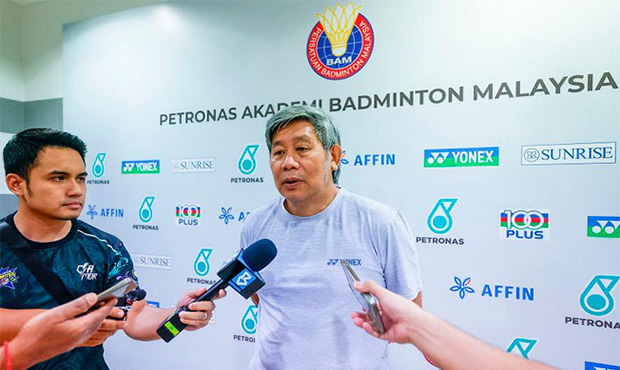 Herry Iman Pierngadi urges Malaysia’s men’s doubles players to aim for a World Championship win on August 31 — as a historic gift for the country’s 68th Independence Day. (Photo: Bernama)