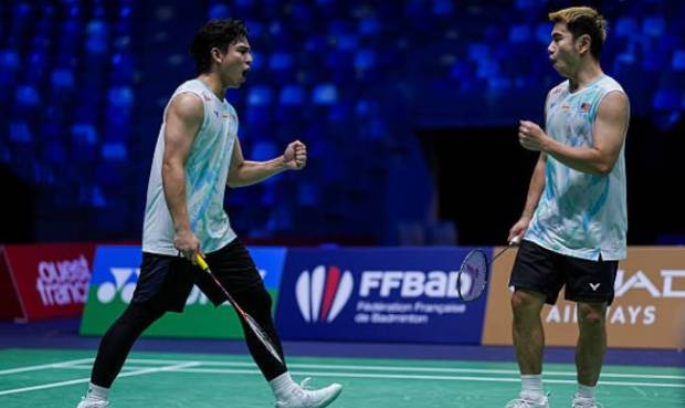 Goh Sze Fei and Nur Izzuddin Rumsani aim to qualify for the 2025 BWF World Tour Finals. (Photo: AFP)
