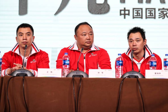 Wang Wei (left), Zhang Jun (center), and Xia Xuanze (right), three former top officials of the Chinese Badminton Association, are currently under serious investigation, a shocking development for badminton fans across China. (Photo: AFP)